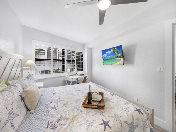 Marco Island Vacation Rental | Luxury Marco Island Condo with Pools & Tennis